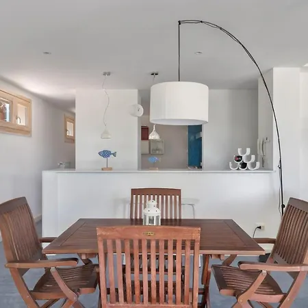 Hector's House By Domusicily