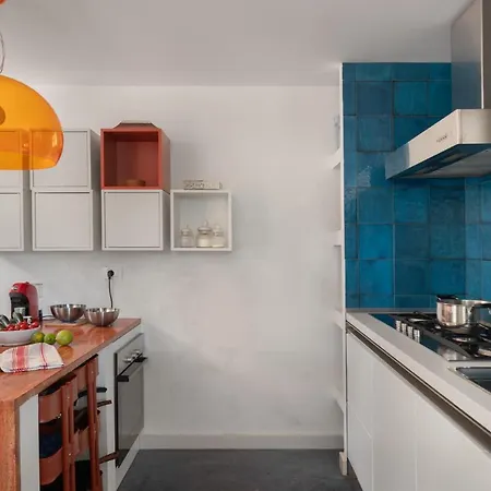 Hector's House By Domusicily *