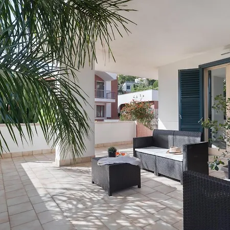 Apartman Hector's House By Domusicily *