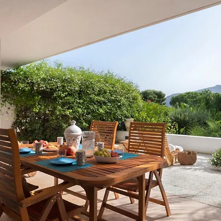 Hector's House By Domusicily